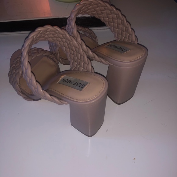 Trendy! Steve Madden braided heel! - Picture 4 of 6